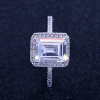 Ring Luxury Solitaire Square Stone Prong