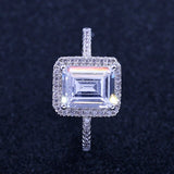 Ring Luxury Solitaire Square Stone Prong