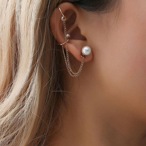 Traditional pearl earrings